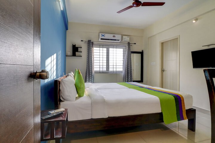 Room 7 of 35