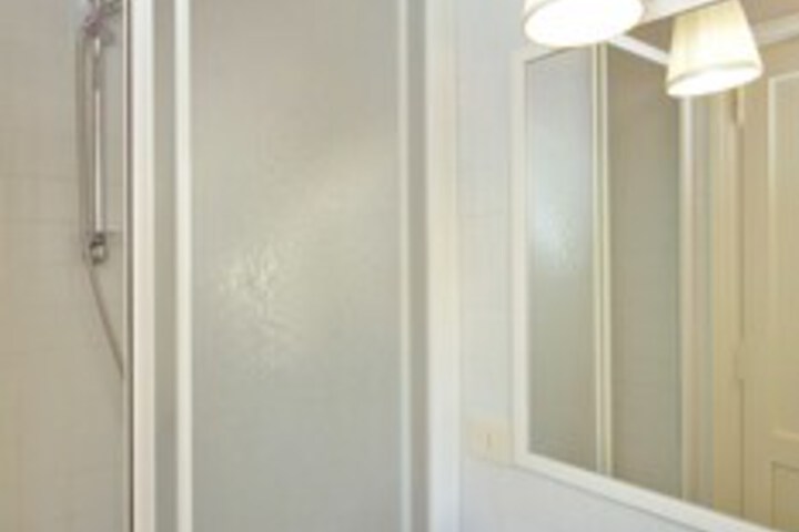 Room 3 of 29