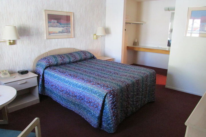 Room 8 of 21