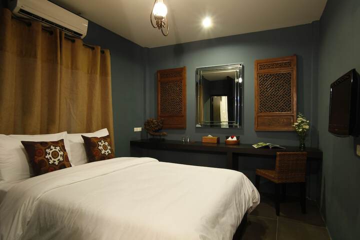 Room 36 of 65