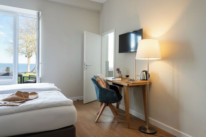 Room 40 of 121