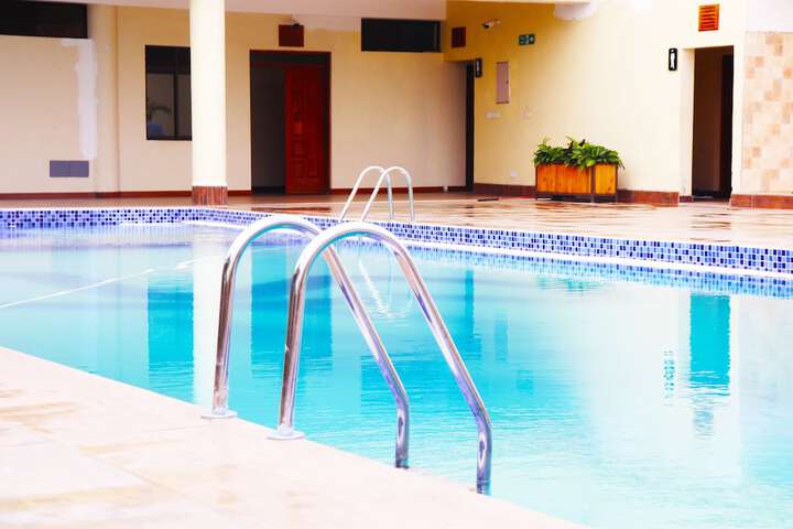 Pool 13 of 28