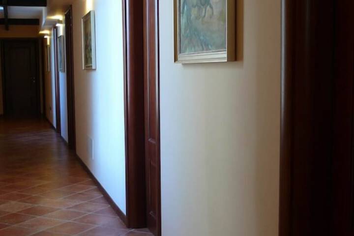 Ballroom/Hall 7 of 15