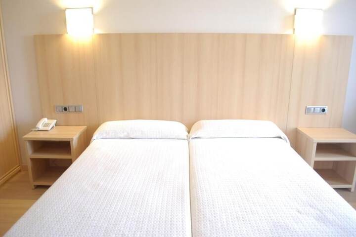 Room 9 of 19
