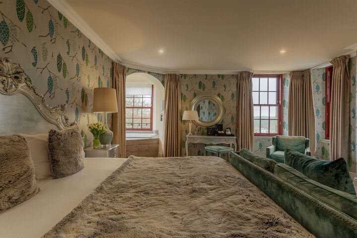 Room 48 of 125