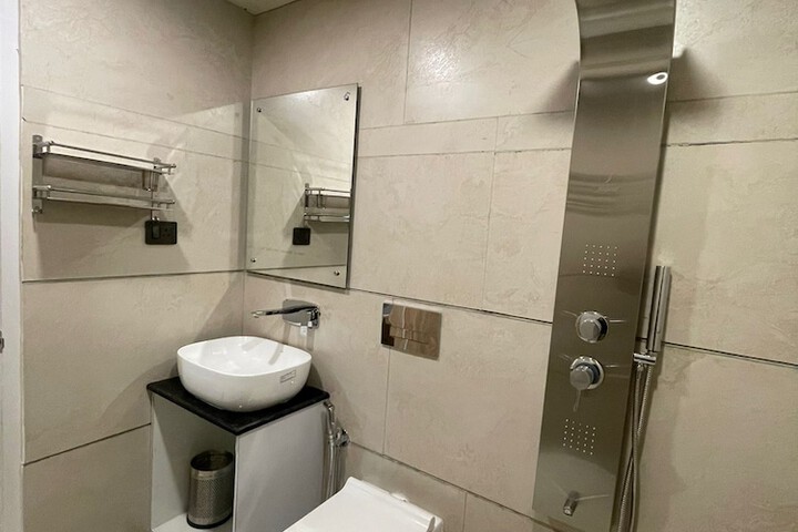 Room 14 of 17