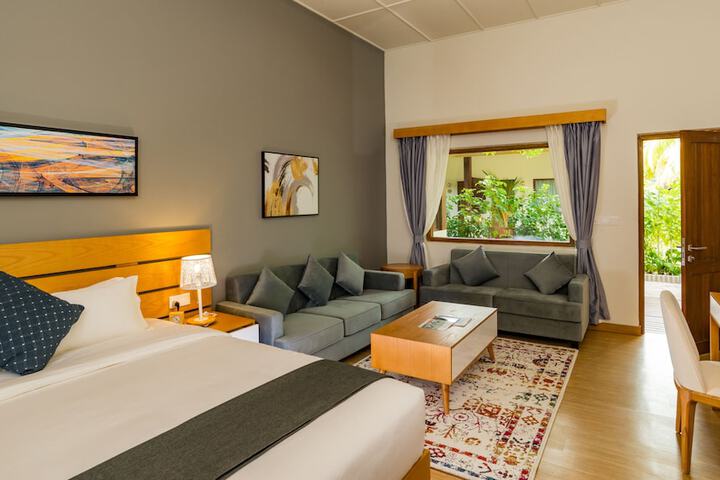Room 7 of 75
