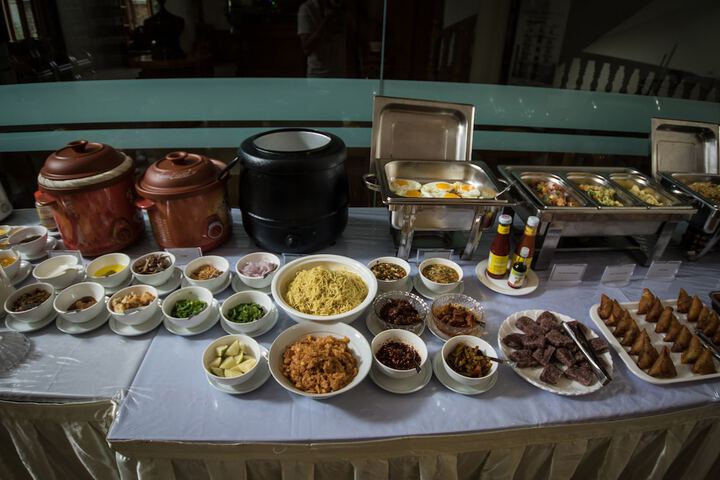 Dining 20 of 28
