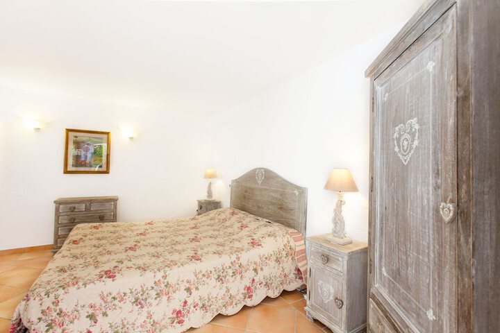 Room 13 of 47