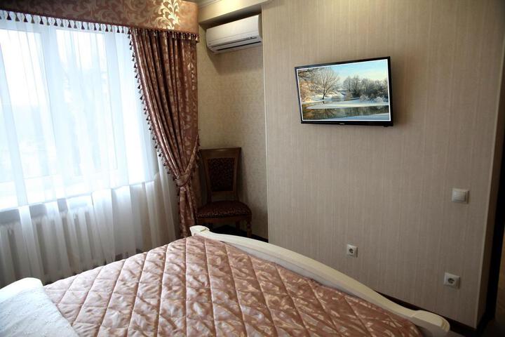 HOTEL LYUDINOVO