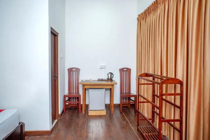 Room 3 of 21