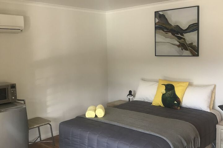 Room 3 of 23