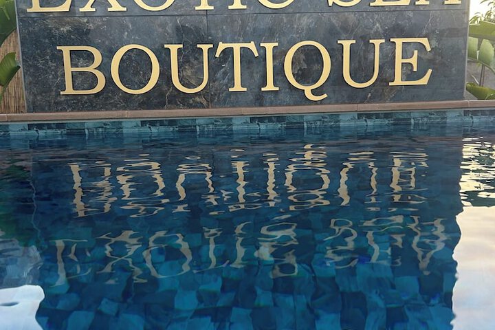 Pool 16 of 25
