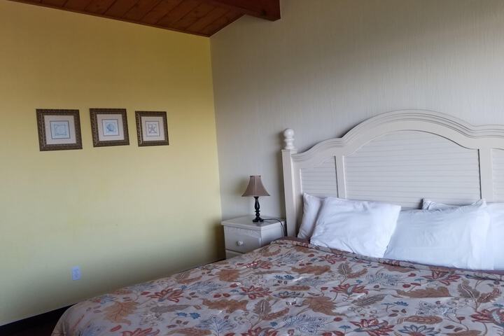 Room 19 of 120