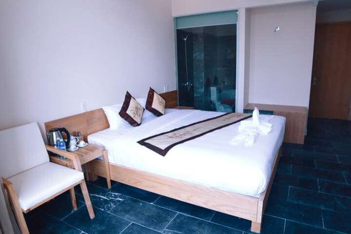 Room 30 of 87