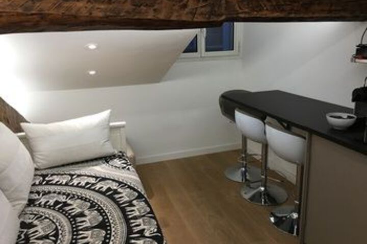Room 37 of 63