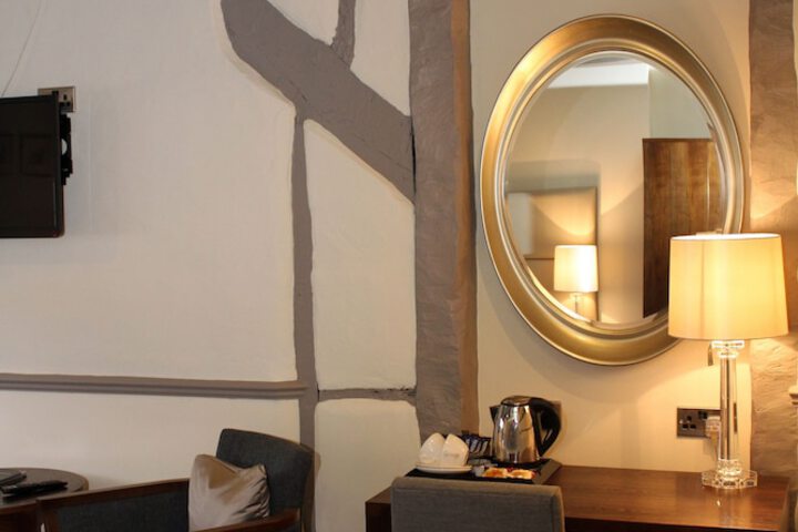 Room 16 of 54