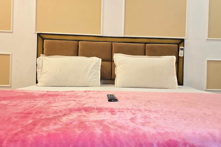 Room 17 of 75