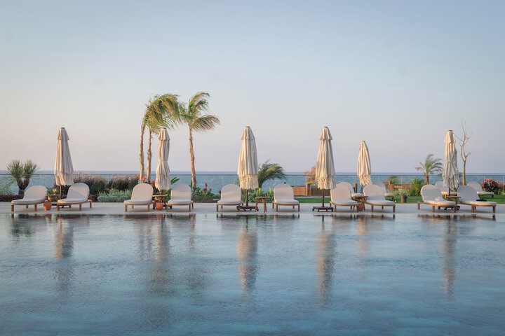 Pool Hotel