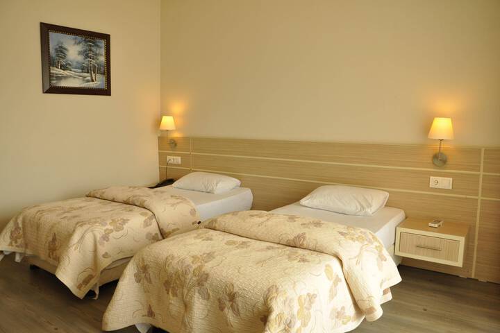 Room 7 of 10