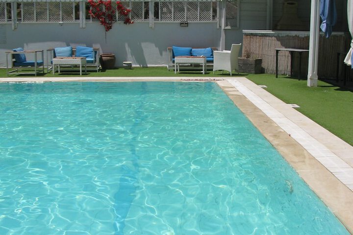 Pool 47 of 74