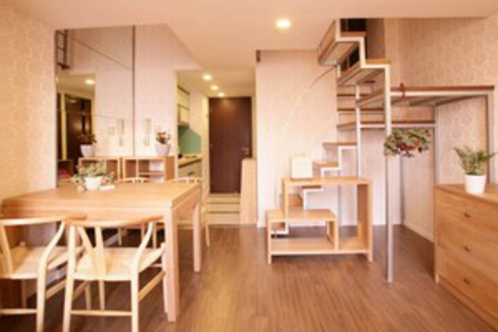 Room 10 of 51