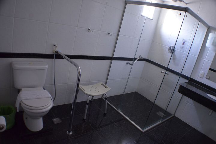 Room 35 of 70