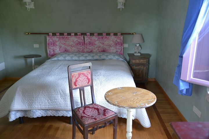 Room 28 of 71