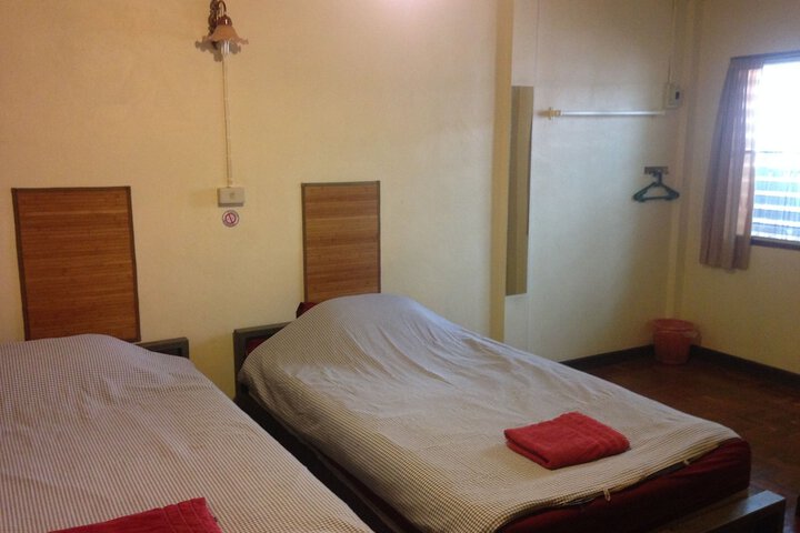 Room 18 of 75