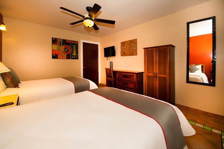 Room 18 of 38