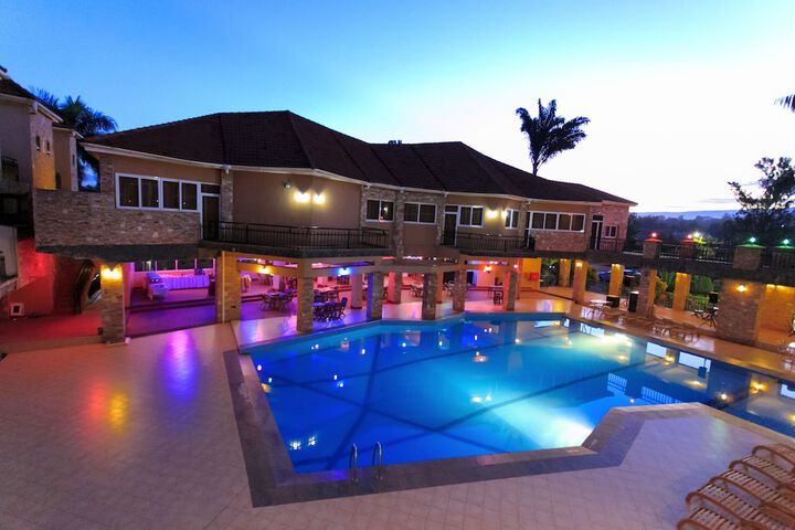 Pool 26 of 52