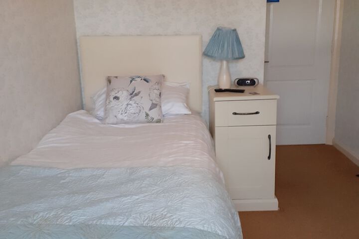 Room 9 of 31