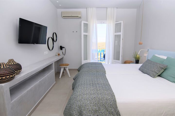 Room 48 of 208