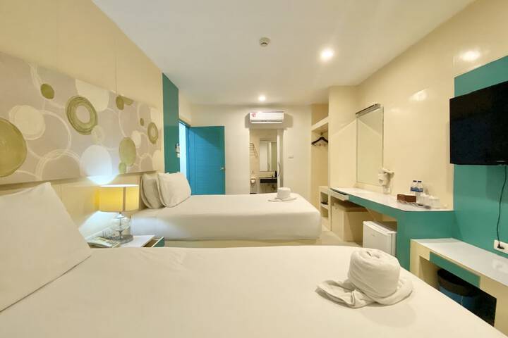 Room 18 of 117