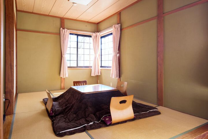 Room 9 of 41