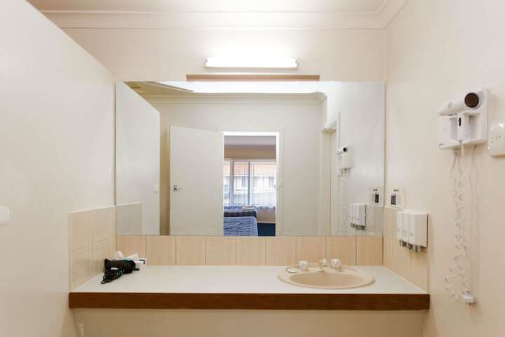 Room 28 of 45