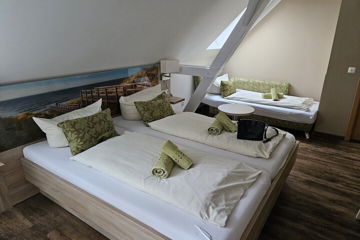 Room 14 of 29