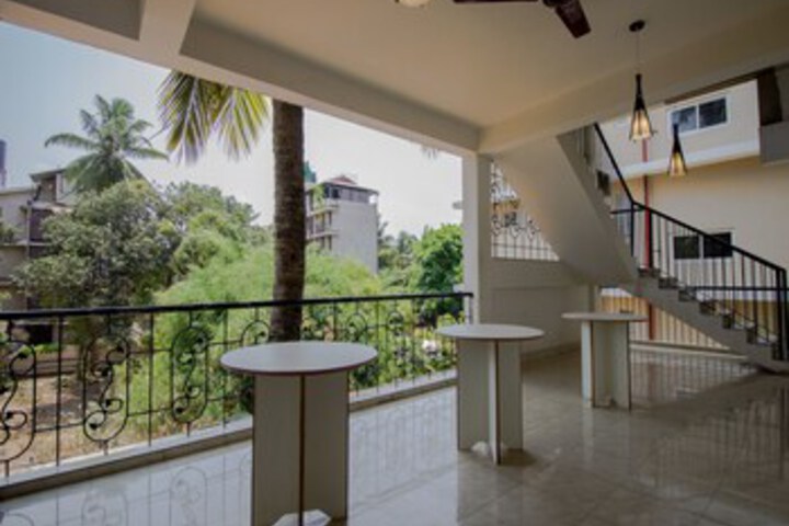 OYO 14449 Home Galaxy Studio Calangute