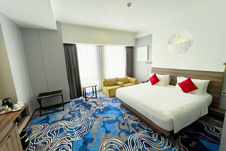 Room 10 of 122