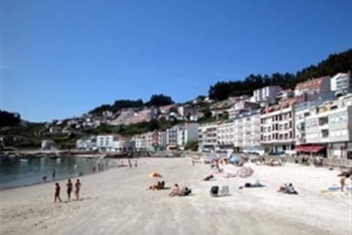 Beach 49 of 77