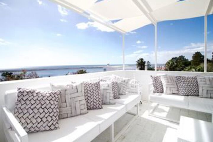 Horta do Mar 2 by Lightbooking