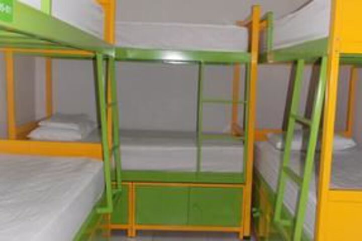 Room 5 of 13