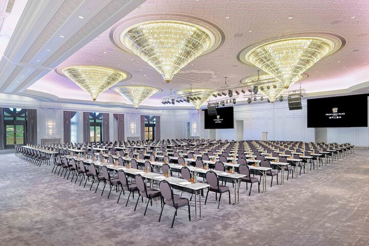 Ballroom/Hall 44 of 49
