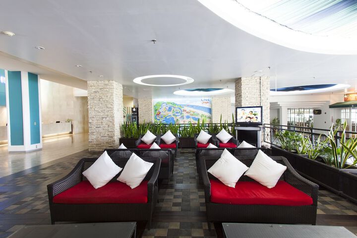 Hotel Interior 4 of 61