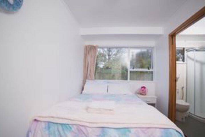 Room 17 of 39