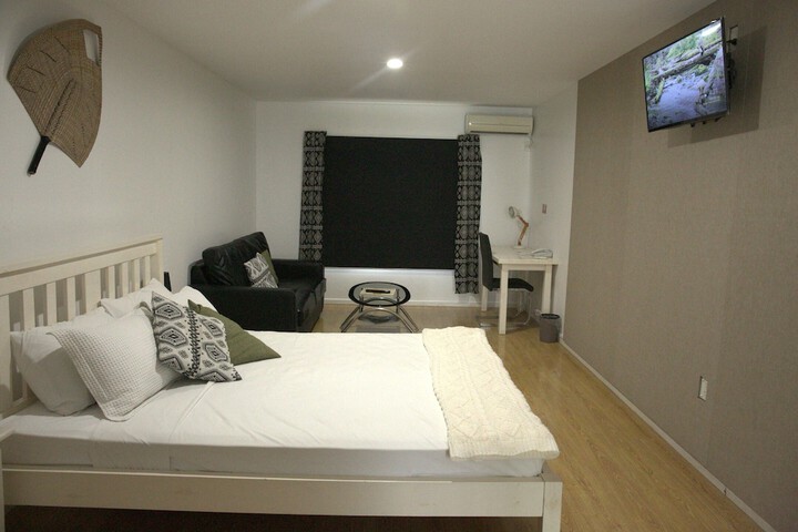 Room 9 of 26