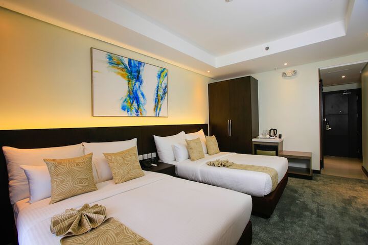 Room 5 of 31