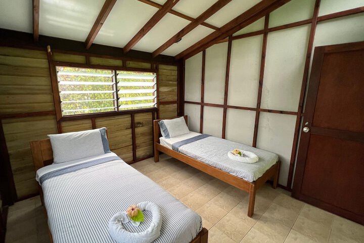 Room 10 of 35