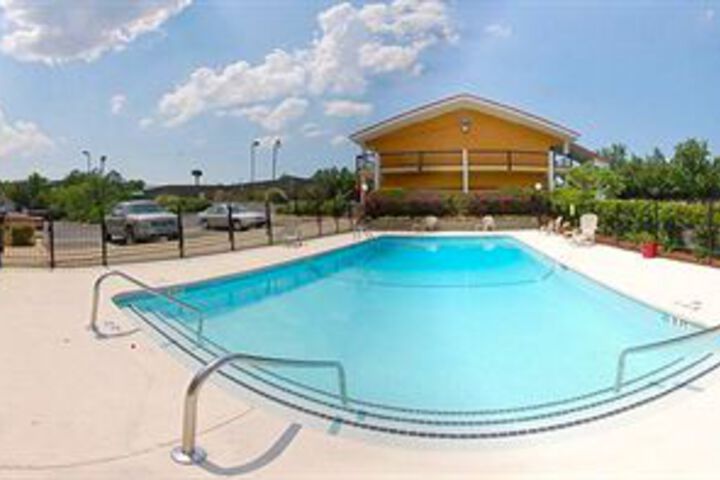 Pool 7 of 8