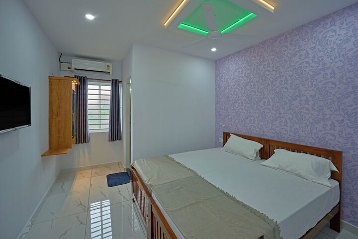 Room 8 of 25